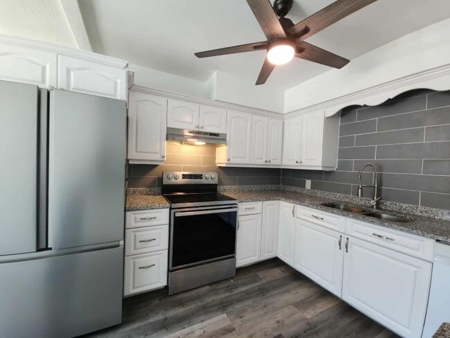 Photo - 3107 37th Ave W Unidad A