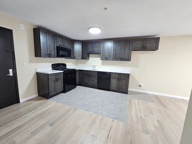 Photo - 158 6th St Unit 407