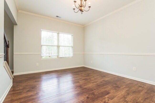 Photo - 441 Chandler Bluff Ct SE