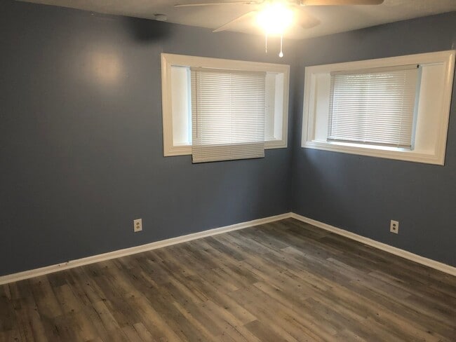 Photo - 1023 Cynthia Crescent