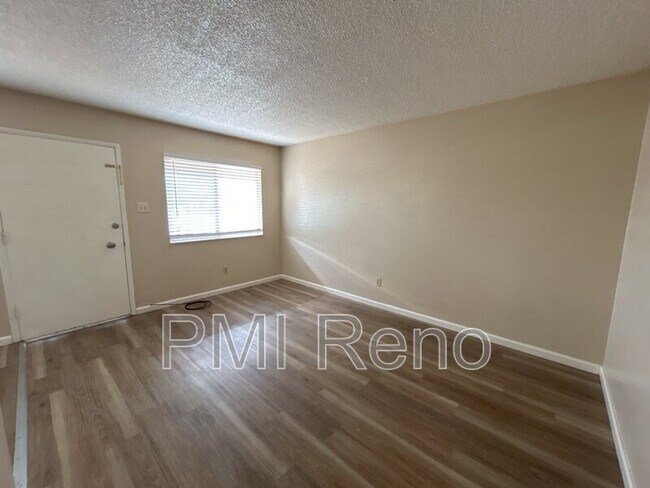 Photo - 415 Greenbrae Dr Unit Apt F