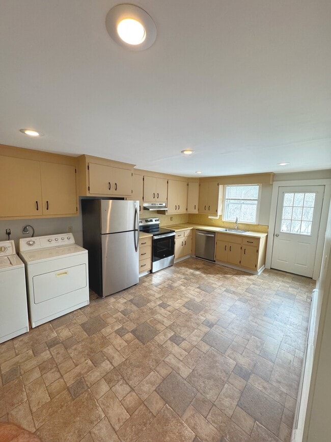 Kitchen - 13 Moseley Ave Unit 2nd Floor Apartment