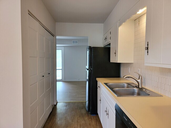 Photo - 541 Cloverbrook Dr