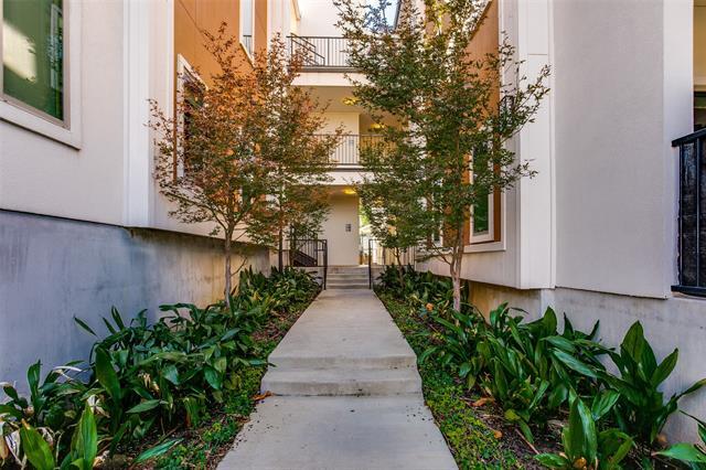 Photo - 5718 McCommas Blvd Unit 104