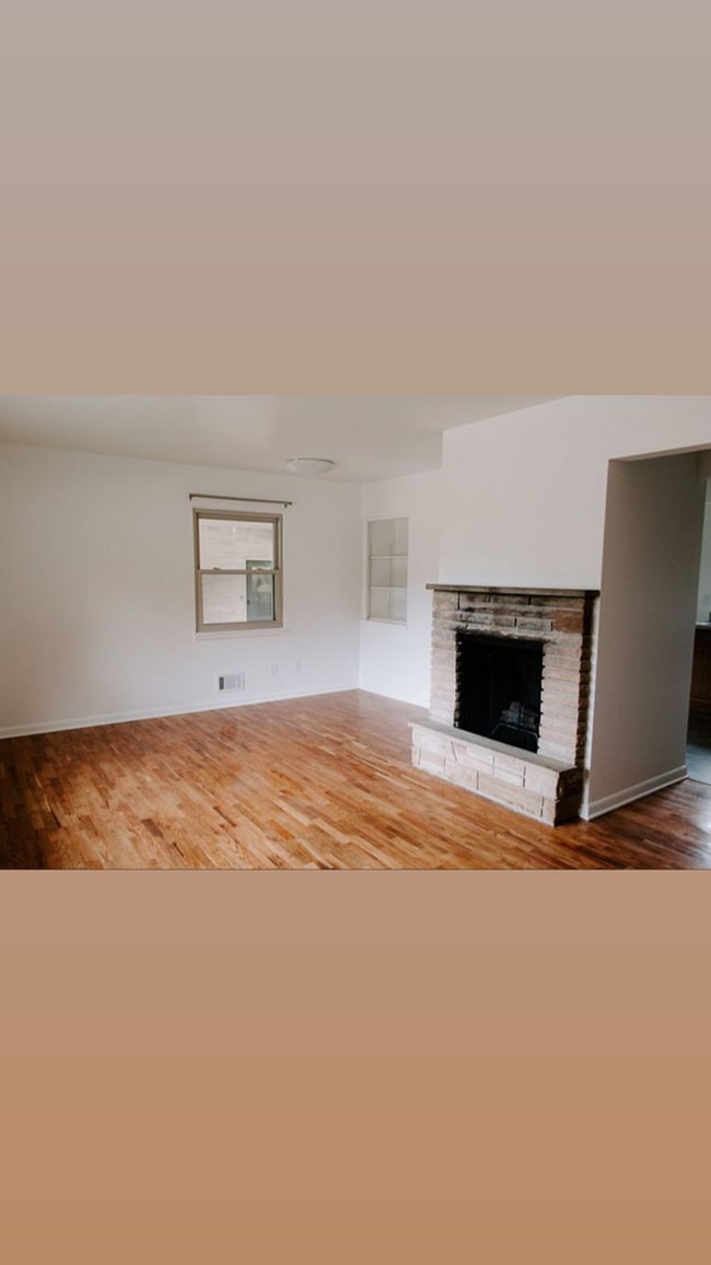 Photo - 50481 Saint Joseph St Unidad 50483