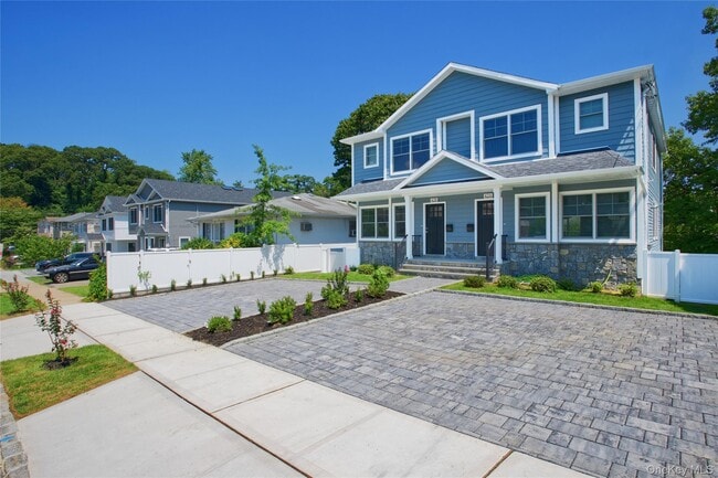 Photo - 42 Linwood Rd N