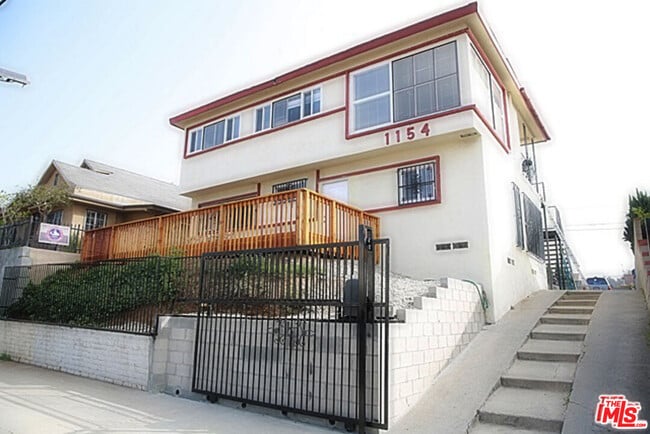 1154 N Virgil Ave Unidad 2