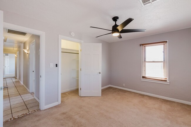 Photo - 3 Bedroom 2 Bath With A Mountain View Home!