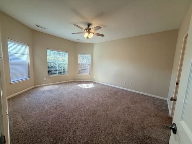 1806 Sable Wood Dr