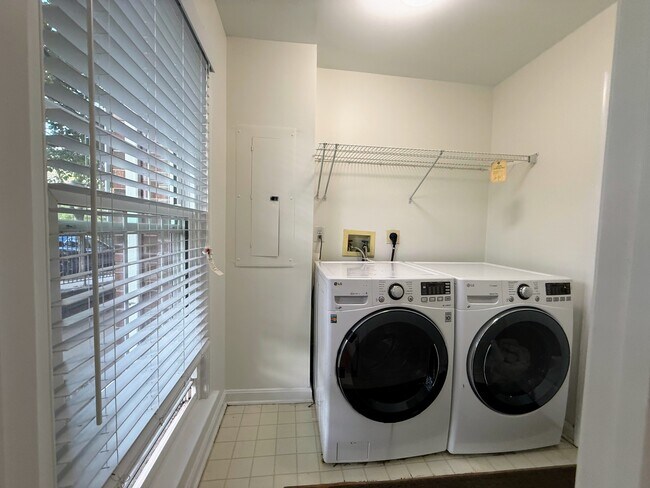 Photo - 6020 Lincolnia Rd