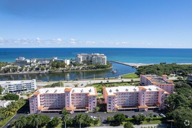 Building Photo - 1001 E Camino Real Unit 201-N Rental
