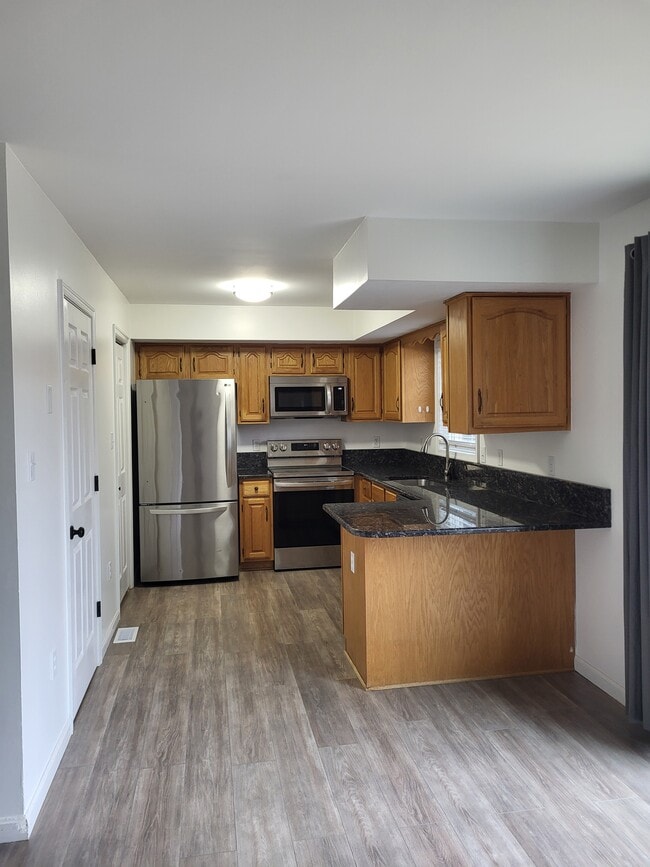 Photo - 385 S Cannon Ave