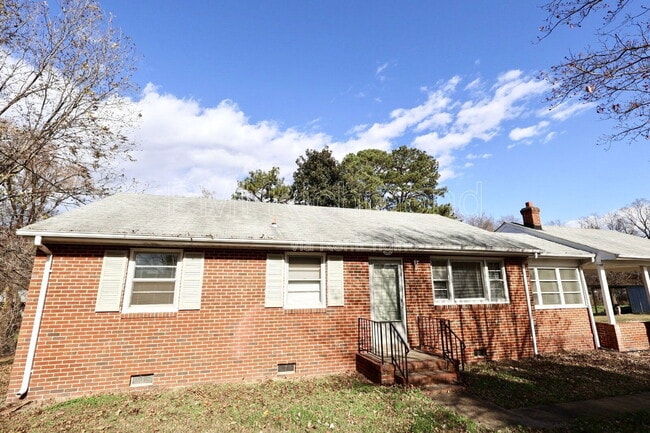 Building Photo - 4038 Old Church Rd