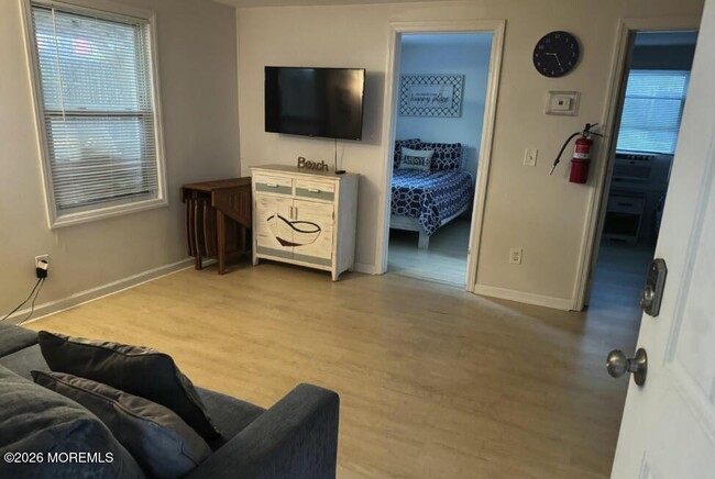 39 Sampson Ave Unit 4