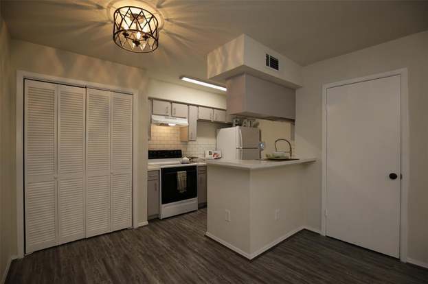 Photo - 2100 Wilcrest Dr Condo