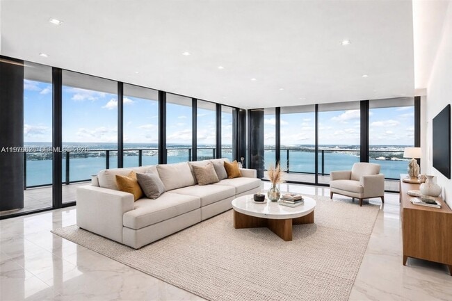 Photo - 700 NE 24th St Unit 5401