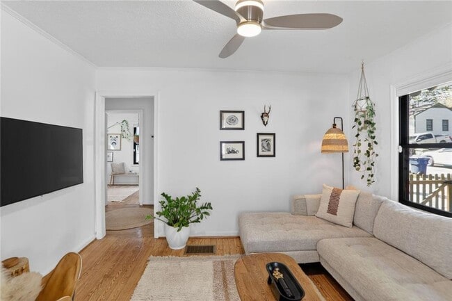 Photo - 1267 Lyle Pl NW