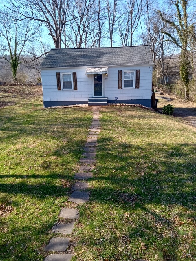 Photo - 3901 Fairlawn Ct House