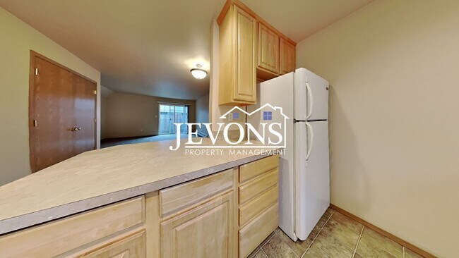 Photo - 3018 S 43rd St Unit B