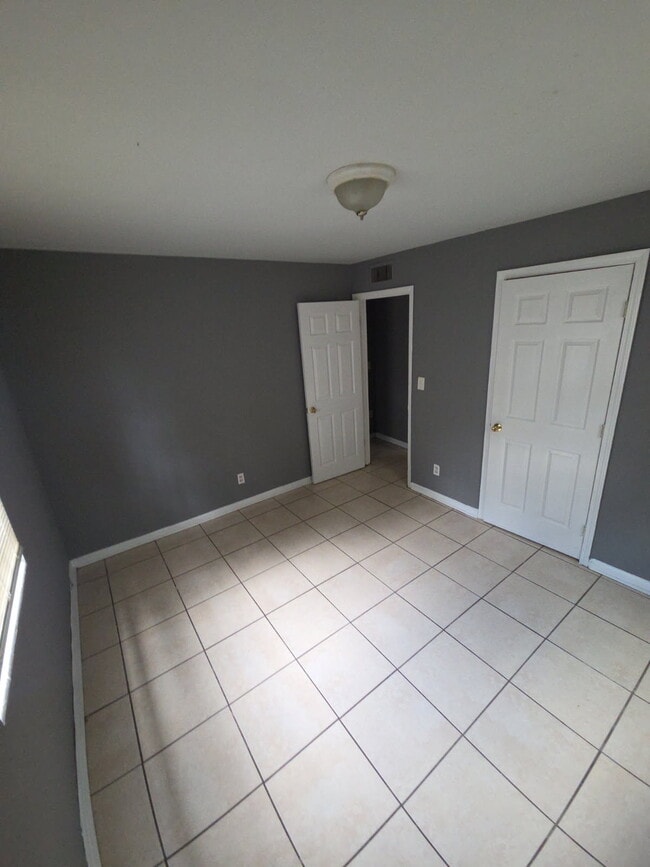 Photo - 1277 W 27th St Unit 1