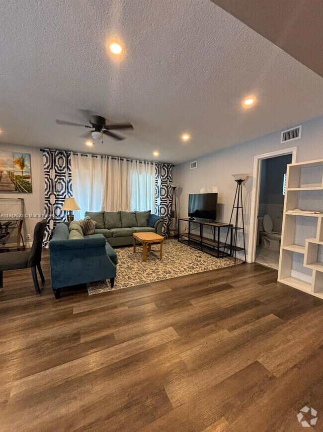Building Photo - 1509 N Andrews Ave Unit 3 Rental