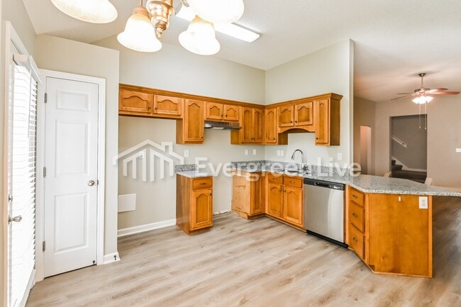 Photo - 7864 Allen Ridge Ln