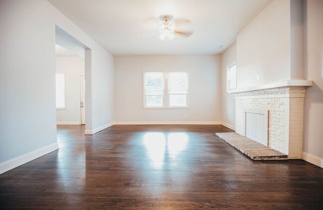 Photo - Stunning single family home near MSU campu...
