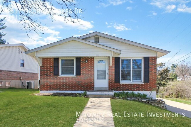 Beautiful 3BR/2BA Creve Coeur Home for Rent! - Beautiful 3BR/2BA Creve Coeur Home for Rent!