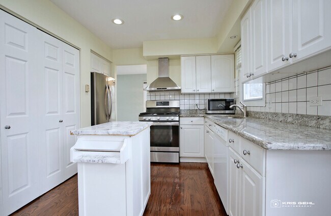 Photo - 467 Highland Grove Dr