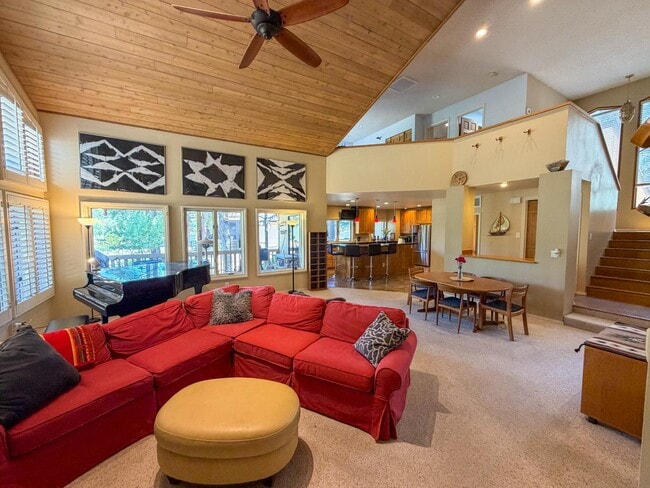 Photo - 1617 N Mariposa Rd
