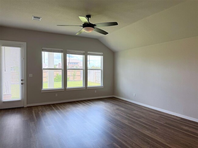 Photo - 150 Patrick Herndon Dr