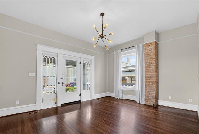 Photo - 1630 Mistletoe Blvd