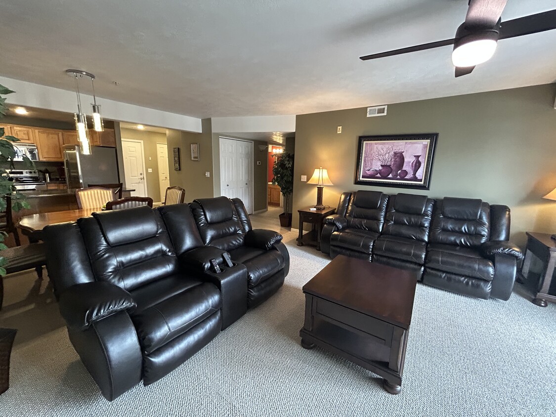 Photo - 1195 Privet Dr (Cottonwood Heights, UT)