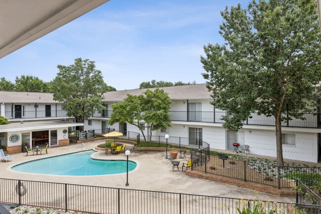 Photo - Carriage House