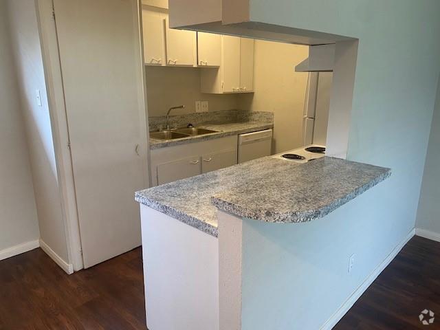 Building Photo - 936 Heights Blvd Unit 7 Rental
