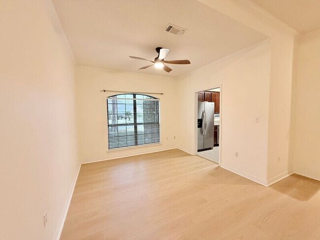 Photo - 4161 Longwood Cir