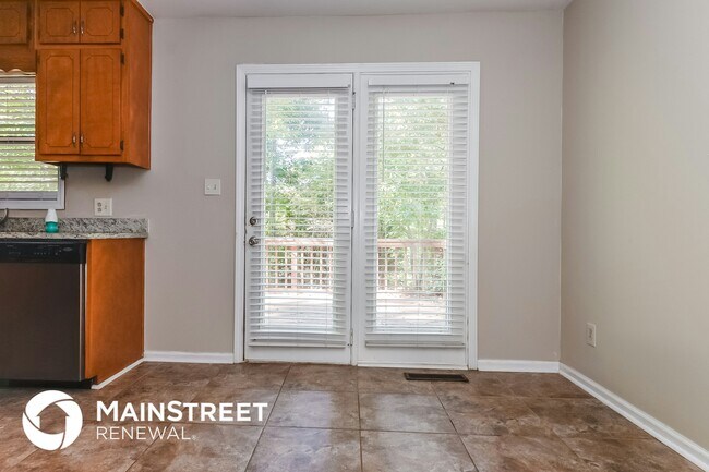 Photo - 208 Wildwood Dr