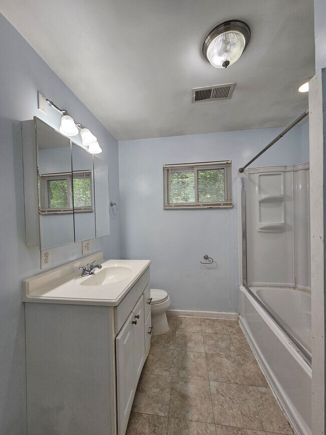 Photo - 349 Gilmore St Unit 349A