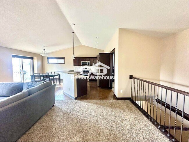 Photo - 9664 Alderwood Dr