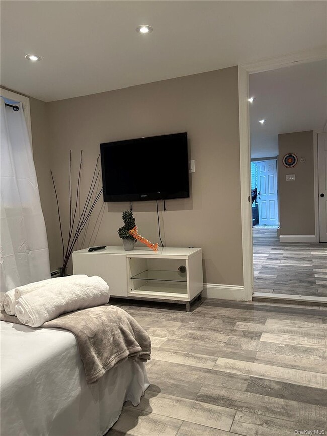 Photo - 2897 Harrington Ave Unit Lower