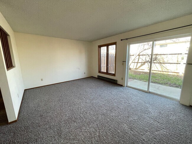 369-375 Westchester Square S