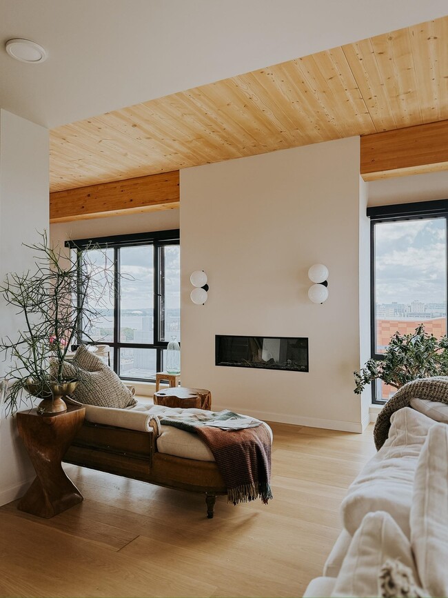 Photo - 10 S Paterson St Unit 1401