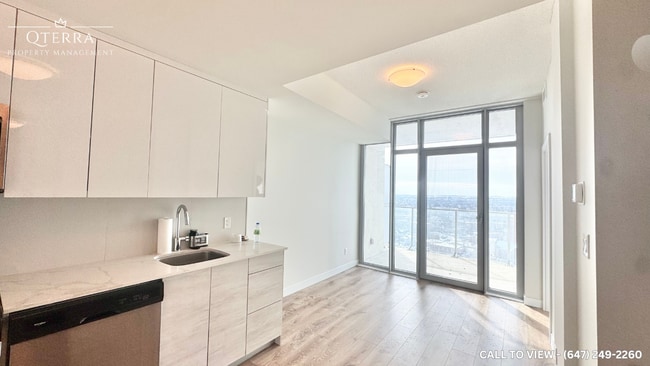 Building Photo - 60 Frederick St Unit 1012-60 Frederick St, Kit