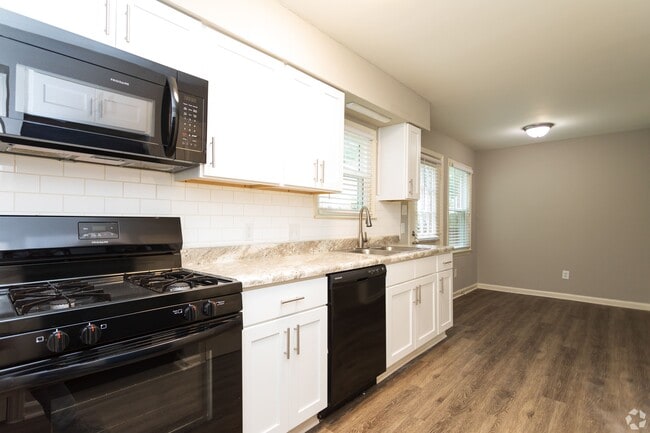 Photo - Carriage House