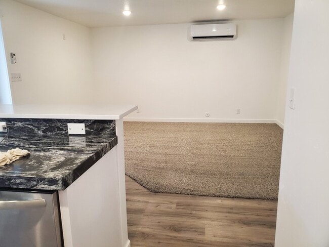 3330 E Baywater