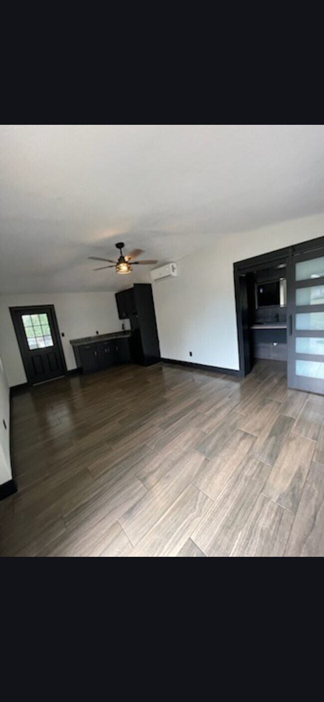 Photo - 7009 Kingsbury Cir Unidad Hard Rock Studio Apartmen