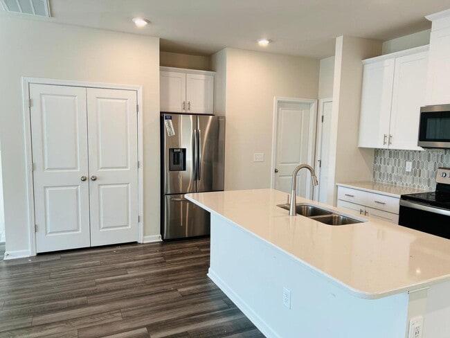 Photo - 280 Brook Farm Ln