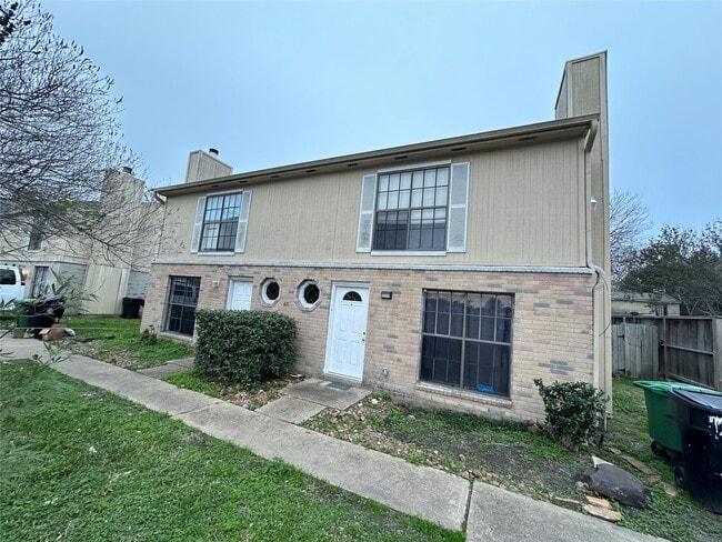 Building Photo - 4109 Lark Ln