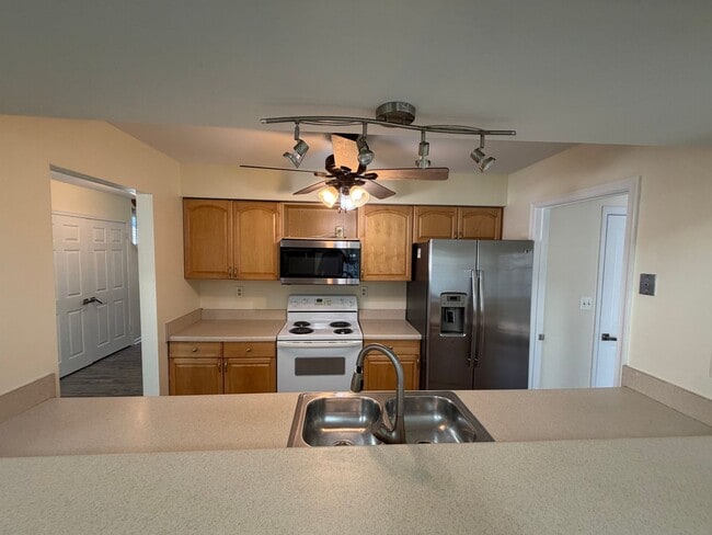 Photo - 1605 Hathern Ct