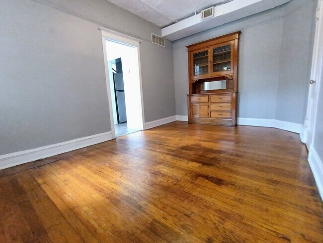 Photo - 3516 N Broadway